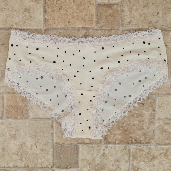 LOT ASSORTI DE 5 CULOTTES FEMME
